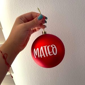 Personalized custom Christmas ornaments